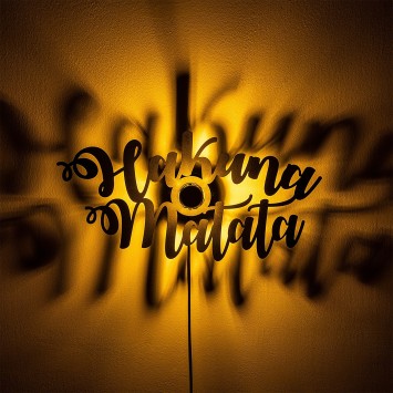 Lámpara de pared Hakuna Matata negro metal 62x30x9 cm - 8683743676279