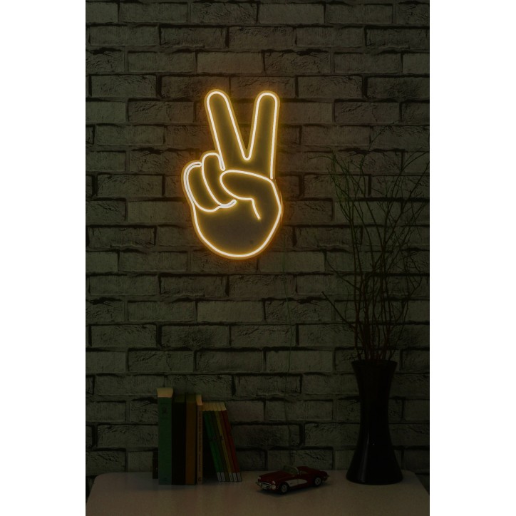 Iluminación LED decorativa de plástico Victory Sign amarillo 29x44x2 cm